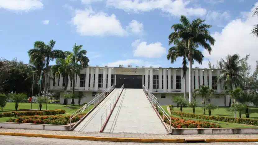 Governo do RN confirma pagamento do 13º para servidores da educação no dia 30