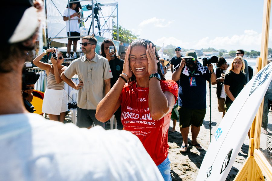 Luana Silva bate japonesa e fatura título do Mundial Júnior de Surfe