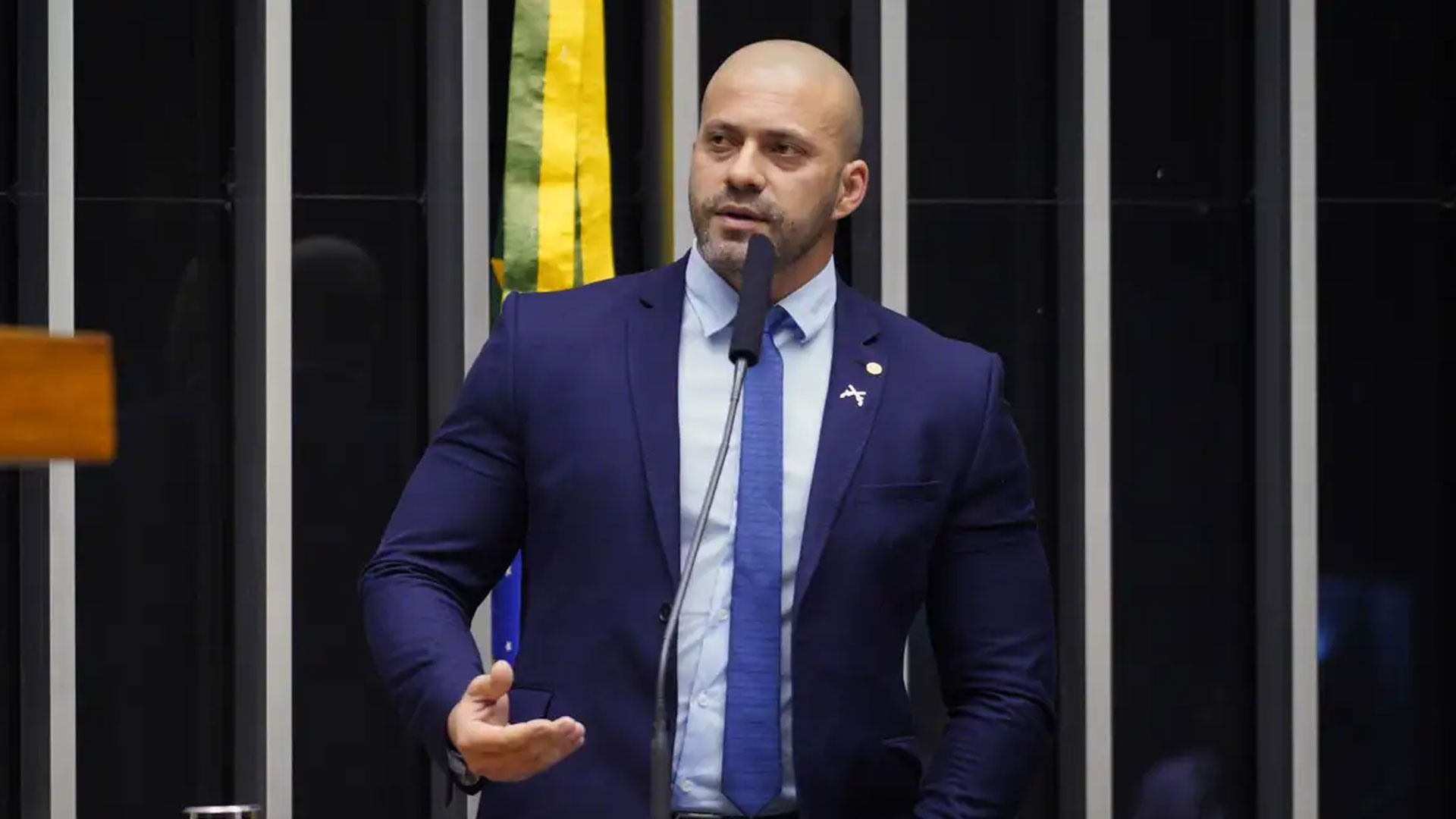 Moraes nega saída temporária de Daniel Silveira na Páscoa