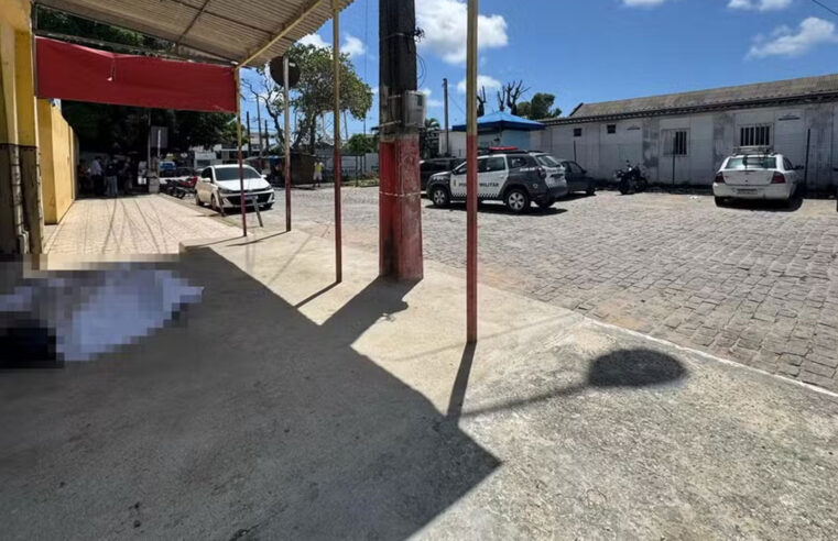 Homem em situação de rua morre em frente à UPA em Natal