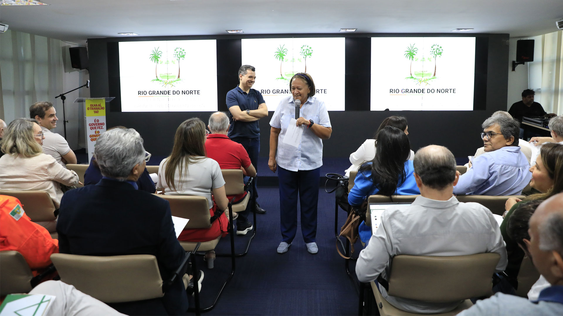 Governadora anuncia investimento em escolas e confirma segunda etapa de restauração de estradas