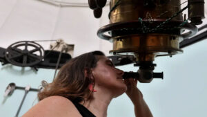 Produção científica brasileira volta a crescer em 2024