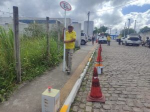 Secretaria de Trânsito reforça sinalização e disciplina tráfego no Monte Líbano