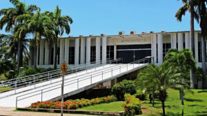 Número de candidatos ao governo tende a cair após pico em 2022