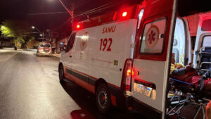 Colisão entre motos deixa mototaxista ferido no centro de Macaíba