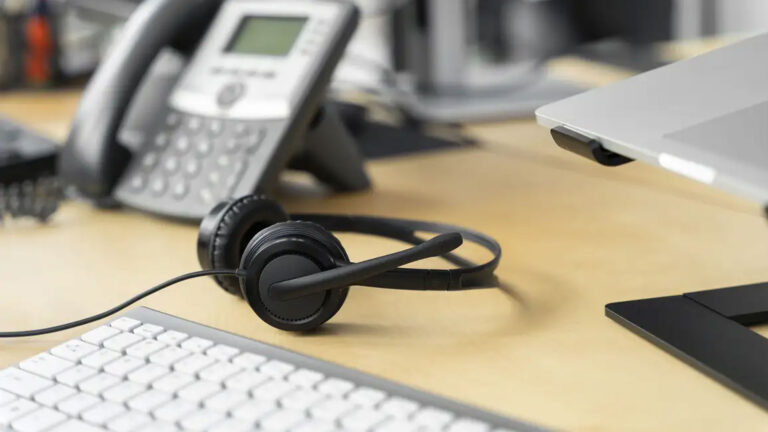 fones